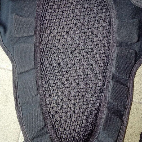 Cross -country motorcycle motorcycle armor guard back
