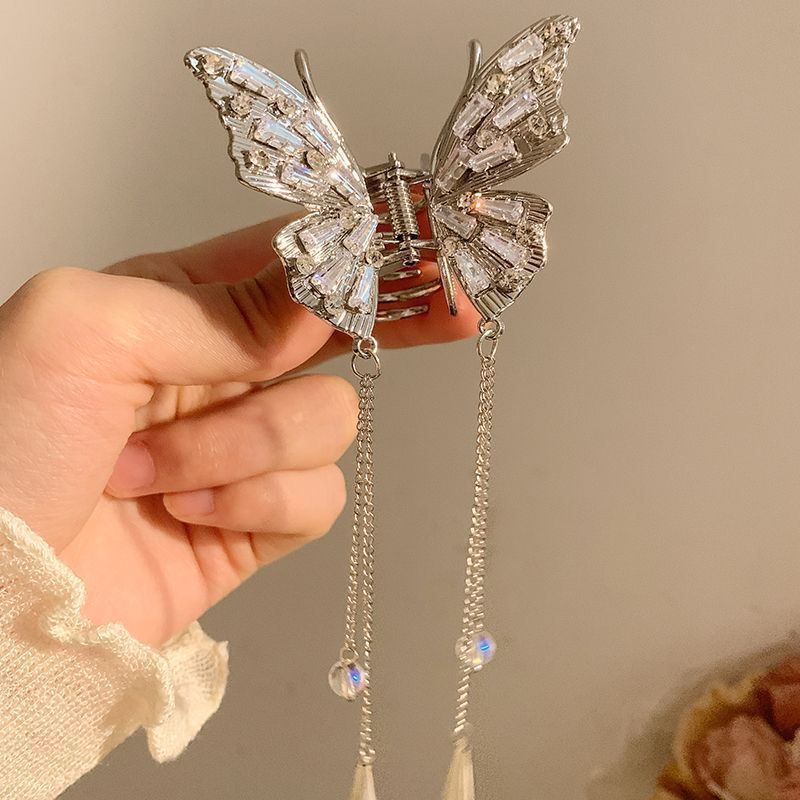 새로운 중국 스타일의 시원한 라인스톤 나비 클립