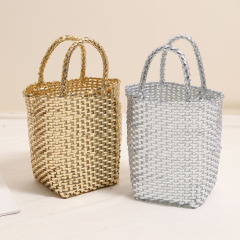ファッショナブルなゴールドとシルバーのポータブル野菜バスケットバッグ新しいソリッドカラーの大容量ハンド織バッグ海辺の休暇ビーチバッグ