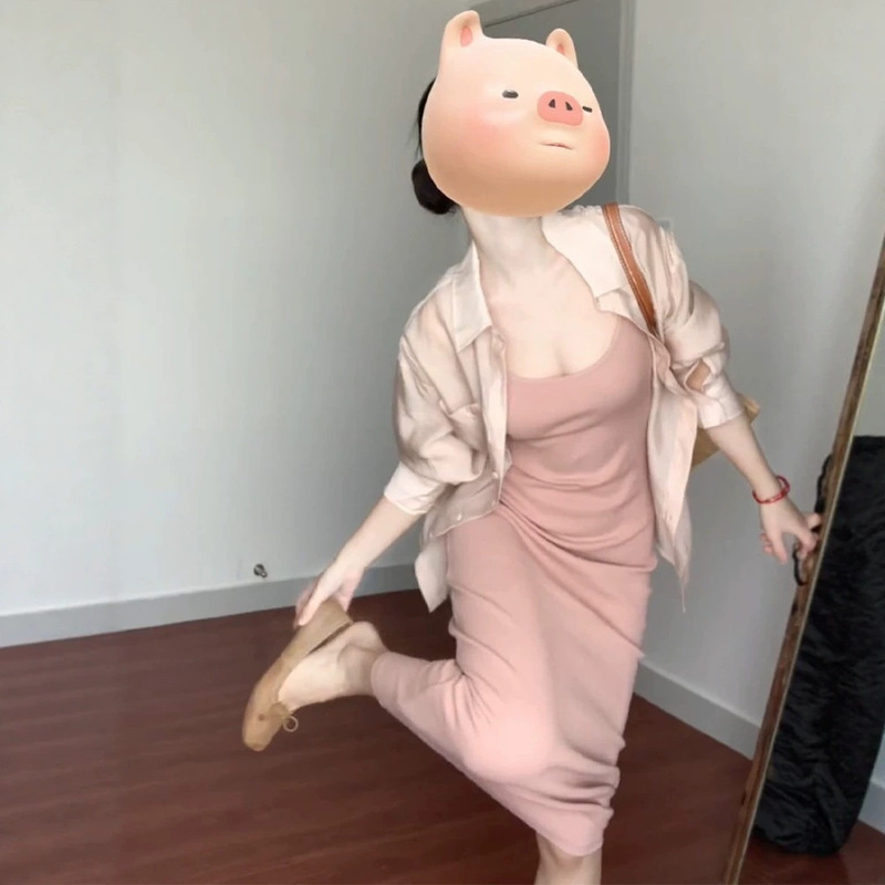 French-Style Elegant and High-End Slim-Fit Waist-Cinching Slimming Pink Spaghetti Strap Long Dress for Women, Autumn 2025 New Model