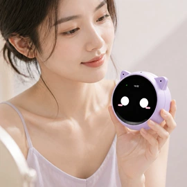 智能机器人;动漫明星挂件;智能防丢器