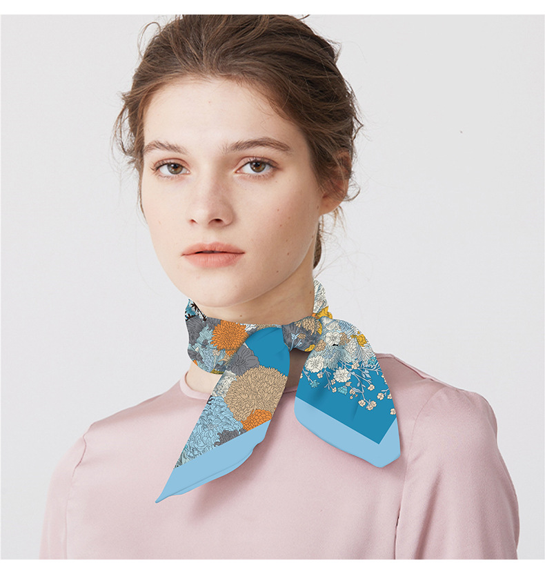 Women's Sweet Color Block Satin Printing Silk Scarf display picture 2