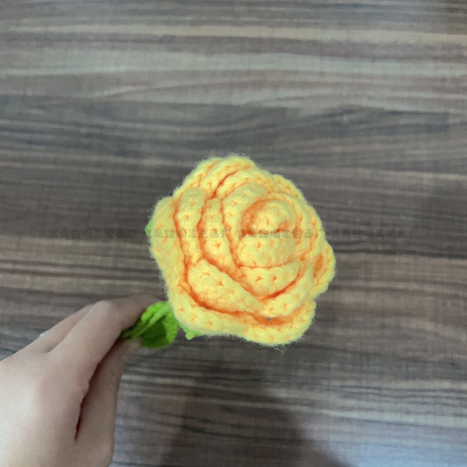 Lily tejido a mano acabado rosa Lily Tulip flor artificial lana ramo regalo