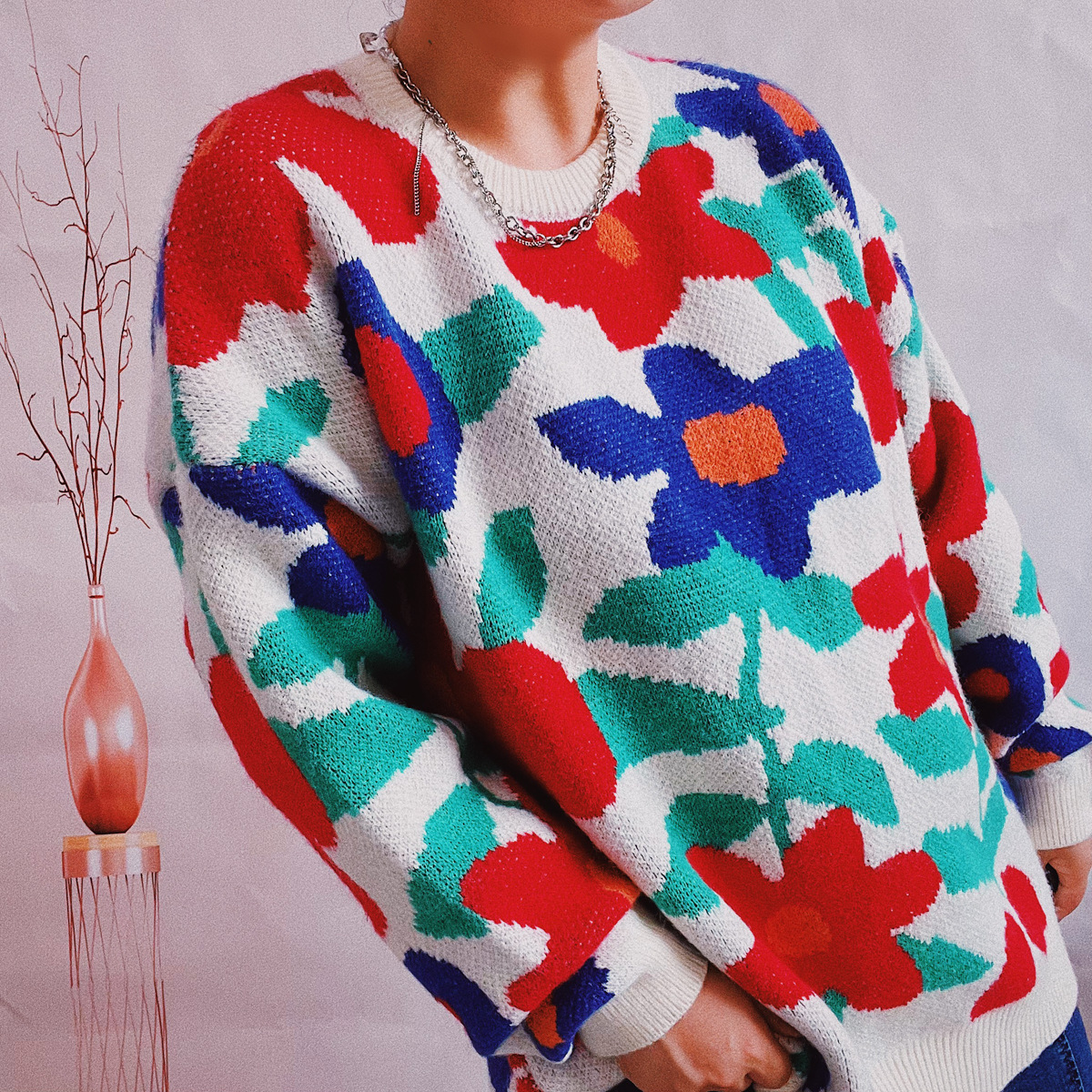 Women's Embroidered Floral Round Neck Knitted Pullover Sweater_voghion.com