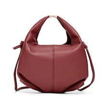 斜挎包新款法国包包女轻奢小众高级感手拎包简约设计感便当包跨境