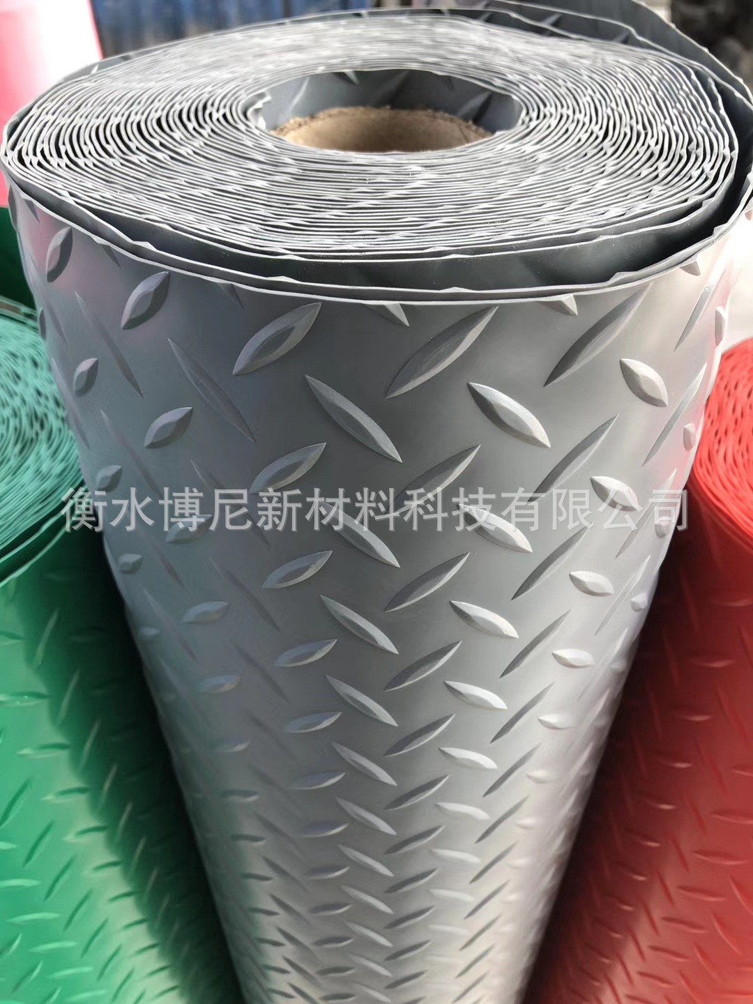 pvc塑料防滑地垫 pvc塑胶车间楼梯地胶浴室厨房地板革 人字纹地垫-阿里巴巴