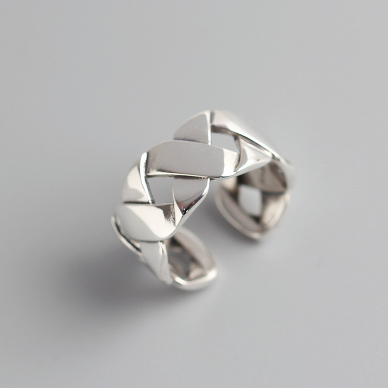 fashionable trend woven elegant glossy ring