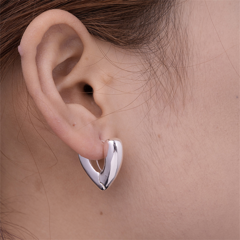 1 Pair Simple Style U Shape Geometric Plating Stainless Steel Hoop Earrings Drop Earrings display picture 8