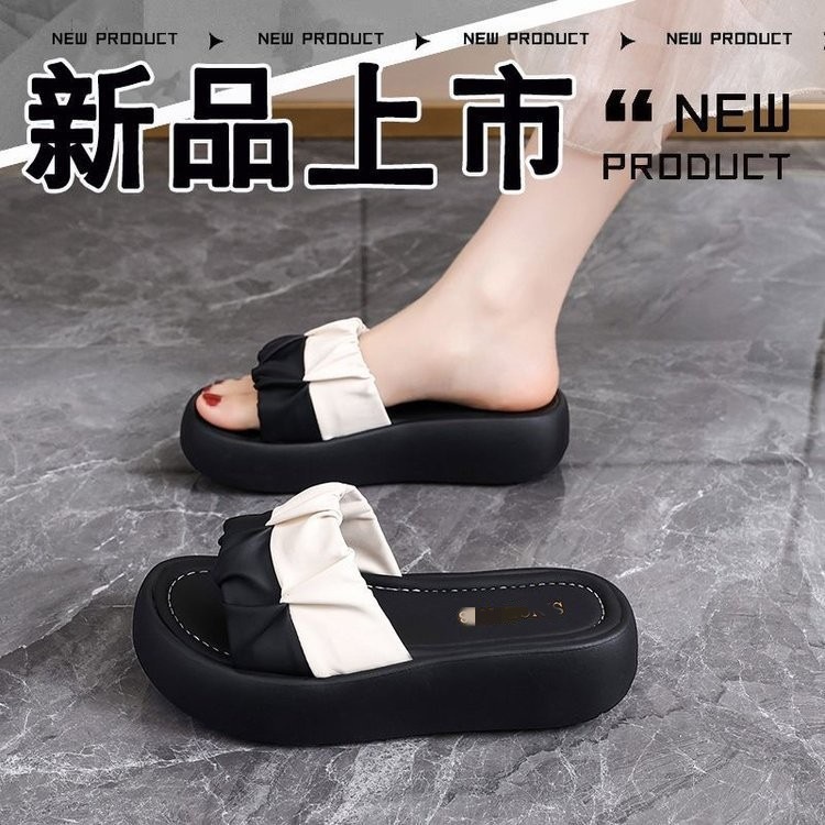 2026 nuevas sandalias de primavera y verano con faldas de playa zapatillas de soleas gruesas de color francés