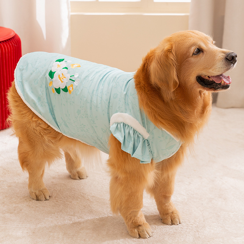 China verde mangas voladoras chaleco de cabello dorado perro grande otoño y invierno para salir engrosado mascota ropa de perro al por mayor image 1