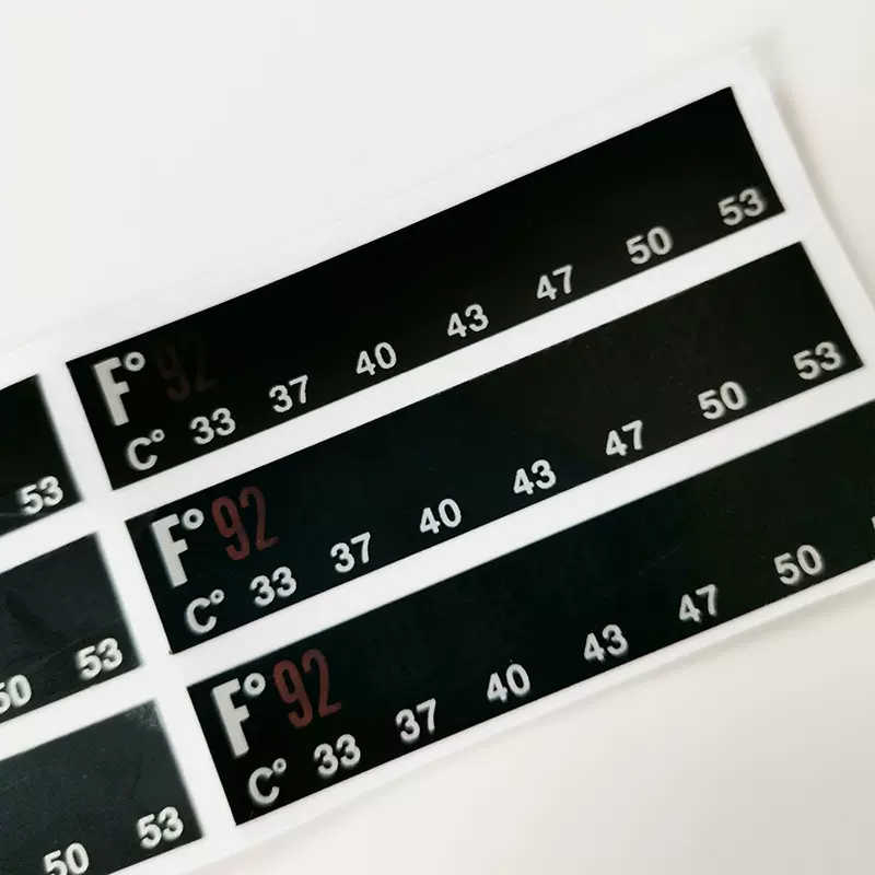 33-53度服装温度计 淋浴袋温度贴 旅行袋温度贴 液晶温度条测温贴