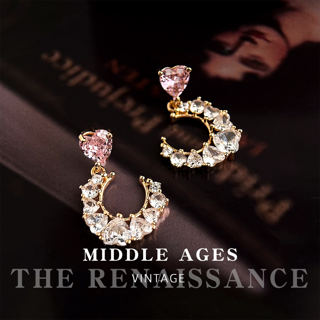 Vintage light middle-aged style heart moon zircon earrings with sweet design
