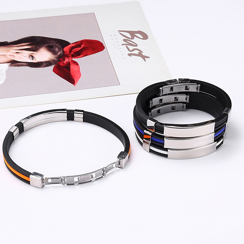 Fashion Solid Color Titanium Steel Polishing Bangle 1 Piece display picture 2