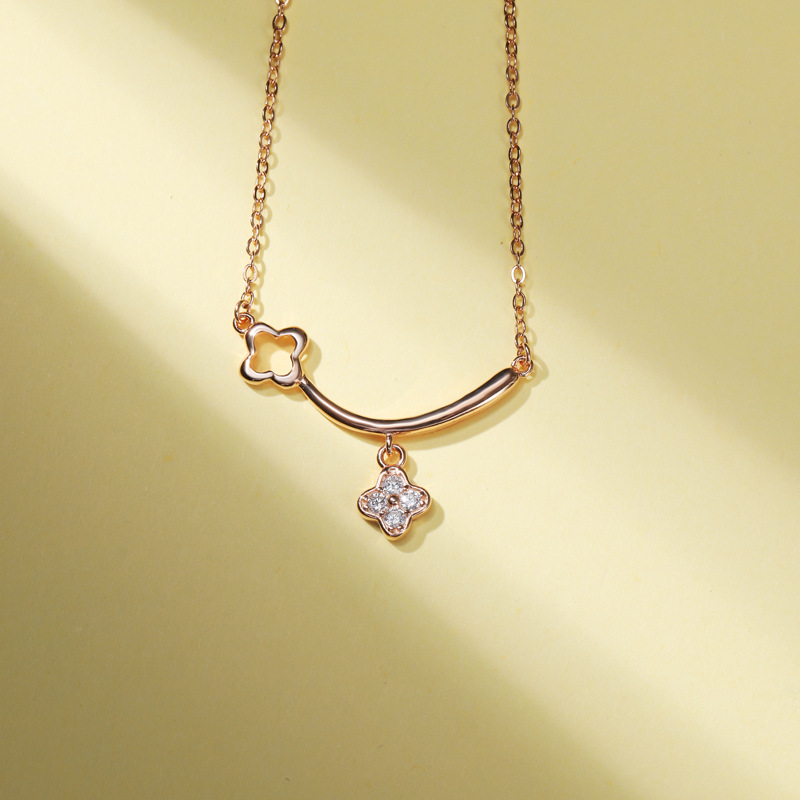 Estilo coreano transfronterizo nuevo pequeño collar fresco accesorios femeninos s925 plata con incrustaciones de circón personalidad trébol conjunto cadena al por mayor