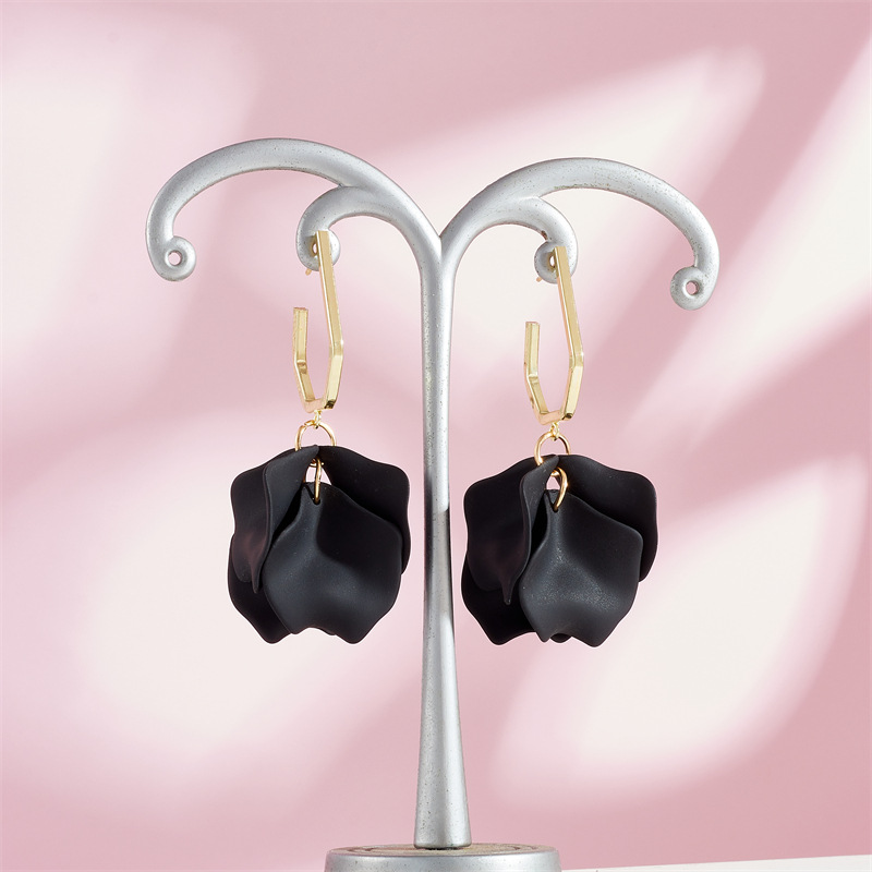 1 Pair Casual Vacation Petal Stoving Varnish Arylic Drop Earrings display picture 3