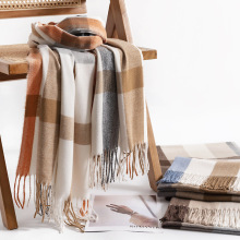 新款格子围巾女2025日韩甜美通勤保暖披肩时尚围脖秋冬仿羊绒围巾