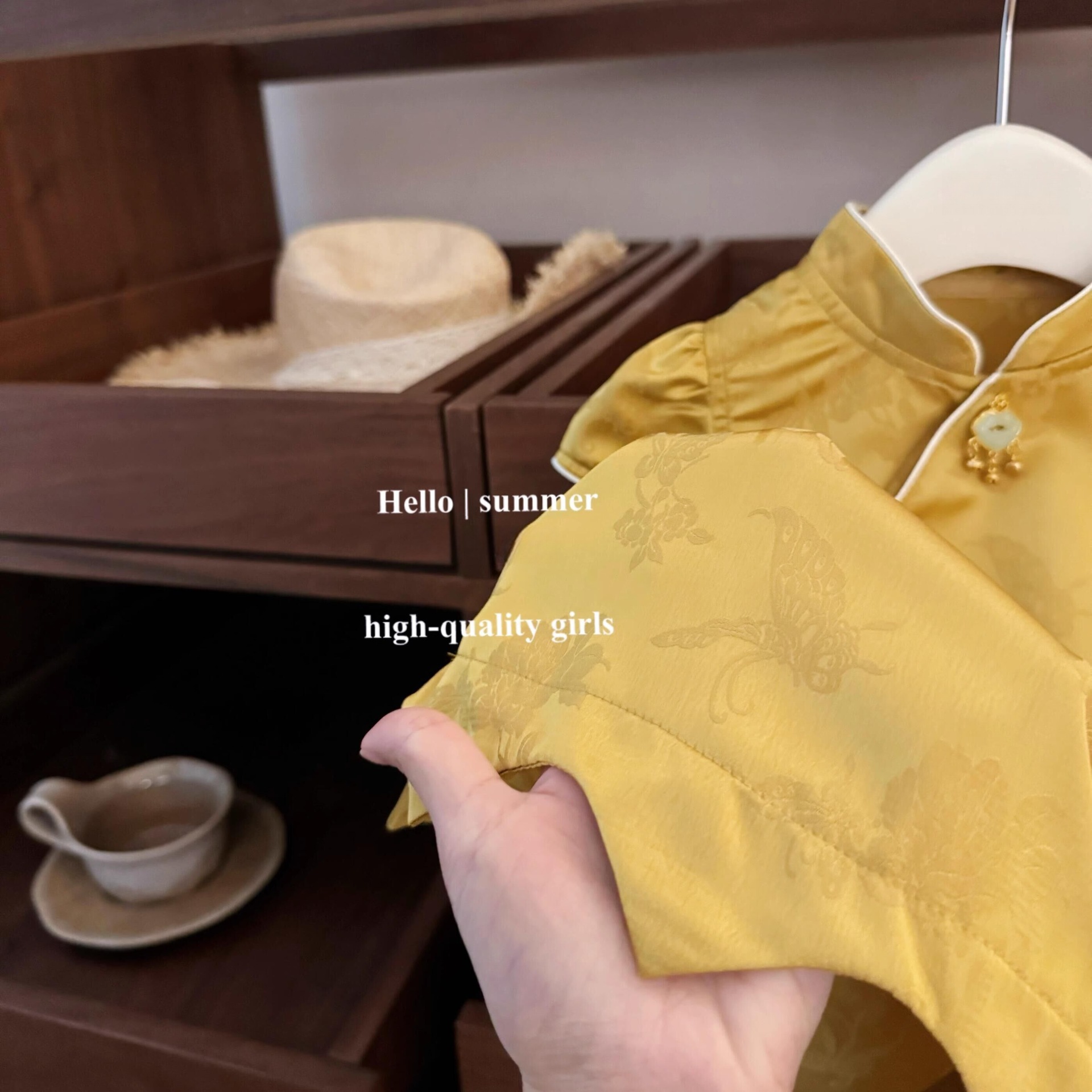 [Xianning Seven] ¡Luz flotante y oro! Falda de chaleco cheongsam chino nuevo estilo chino con tapeta diagonal jacquard tridimensional de la industria pesada del bebé femenino