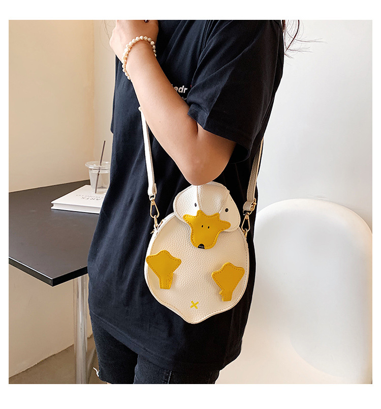 Small Pu Leather Streetwear Circle Bag display picture 8