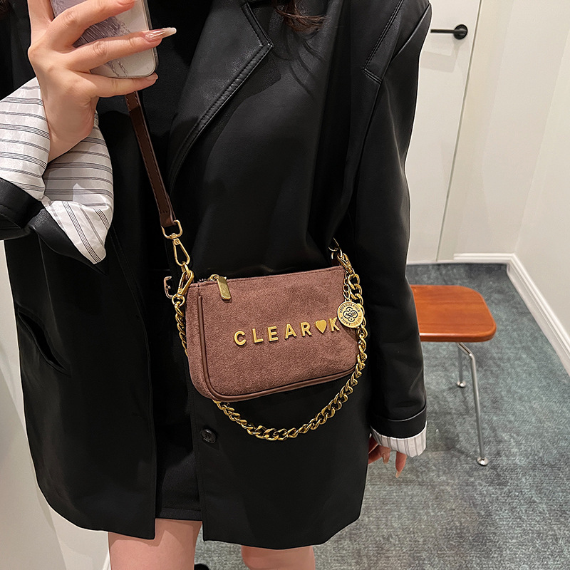 Maillard Small Fragrance Chain Bag Suede Net Red Bag Women's Spring 2024 New Fashion and Casual Versatile One Shoulder Crossbody Bag_voghion.com
