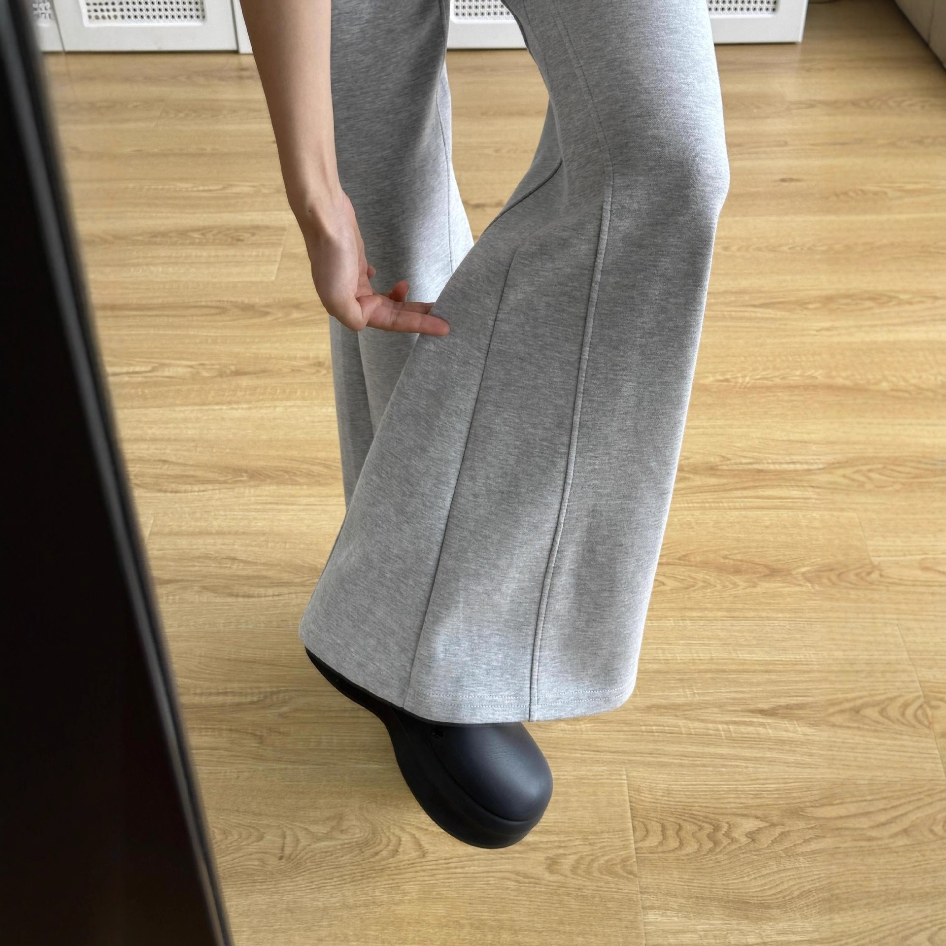 Light Gray Stylish High-Waisted Women's 2025 Autumn New Popular Lazy Style Floor-Length Ins Micro-Flared Pants