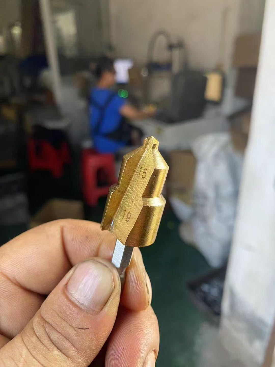 Two-edged straight groove 15-19 [four points] with positioning 43g