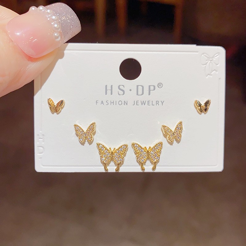 S925 aguja de plata micro incrustaciones de circón pendientes cortos pendientes de pelo corto japonés y coreano elegante todo-fósforo simple conjunto de tres piezas pendientes para las mujeres