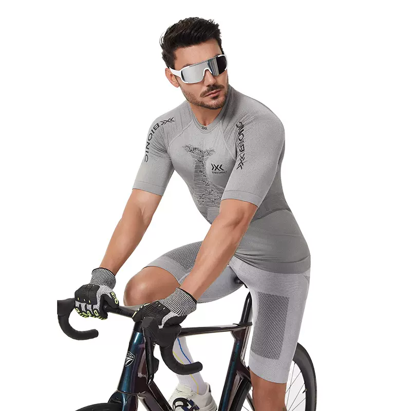 定制跨境冬季滑雪速干衣裤男士打底户外骑行运动保暖内衣训练套装