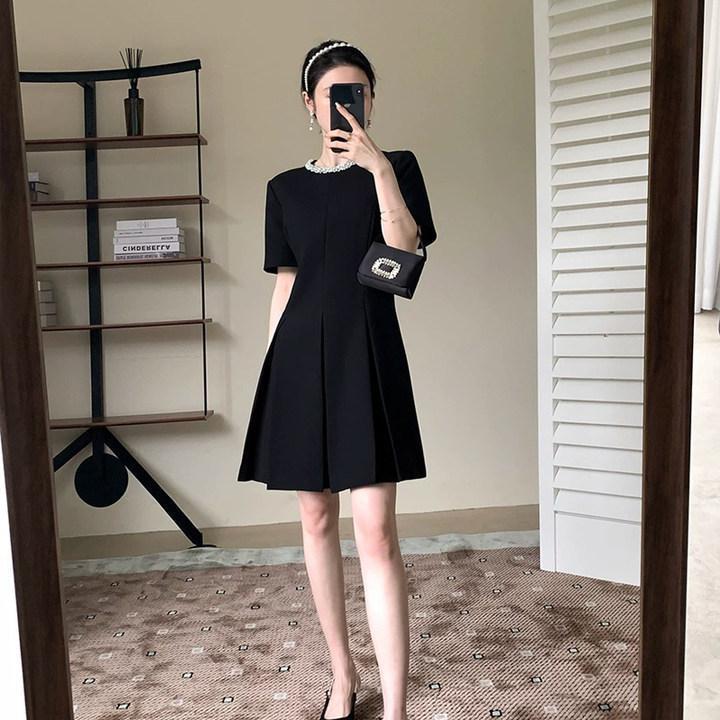 2025 summer new fashion little black dress temperament Joker round neck nail drill short sleeve waist solid color dress wholesale