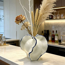 �׽�ɫ�մɻ�ƿ���ֵ�F�����s��ˇ�b[��ˇ�g�b�Ʒ�ڰ׸߼���