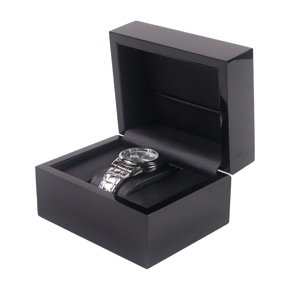Spot Wholesale High-End Glossy Spray-Painted Single Watch Box Black High-Gloss Unit Watch Packaging Box Wooden Watch Box