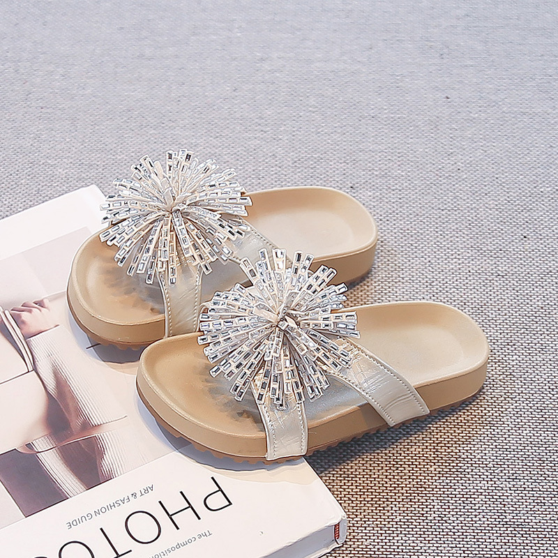 Sandalias para niñas 2026 verano nuevo niño zapatos de playa de dedos descubiertos niños de moda versátil gran fuegos artificiales sandallas image 7