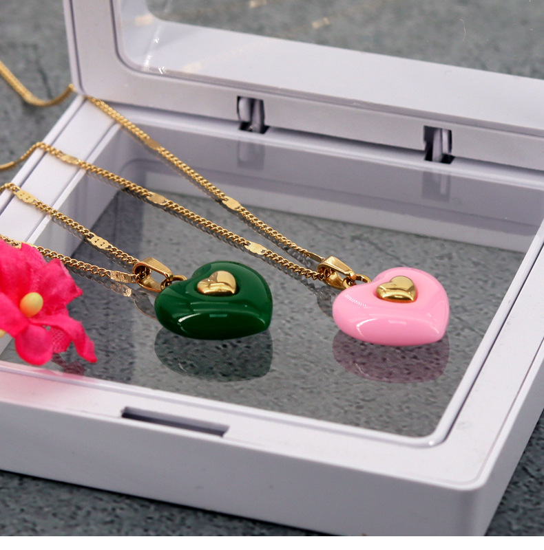 Fashion Heart Shape Resin Titanium Steel Plating Pendant Necklace 1 Piece