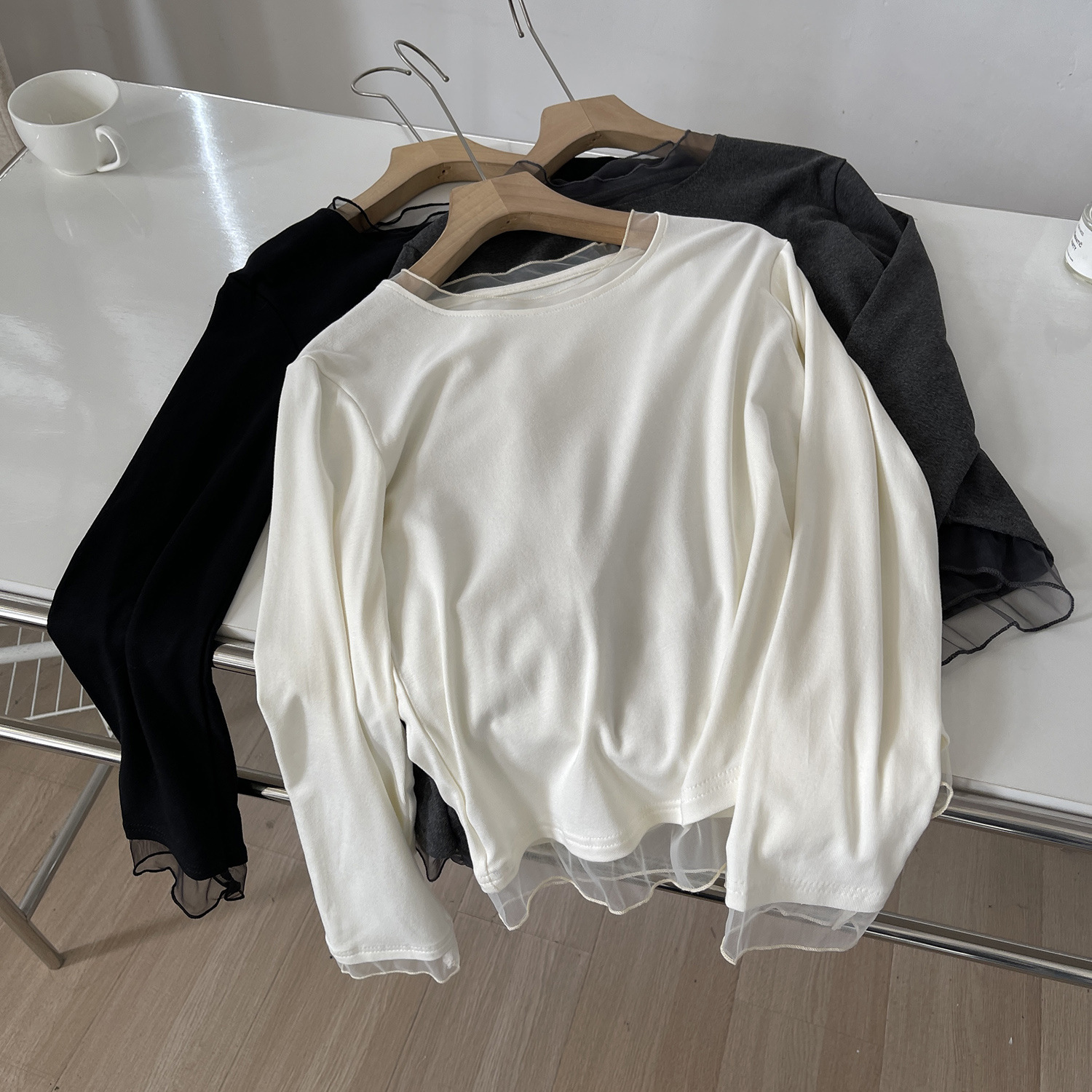 Mesh Splicing Fake Two-Piece Round Neck Long-Sleeved T-Shirt Elastic Versatile Slimming Look Right Shoulder Autumn and Winter Style Inner Layering Shirt