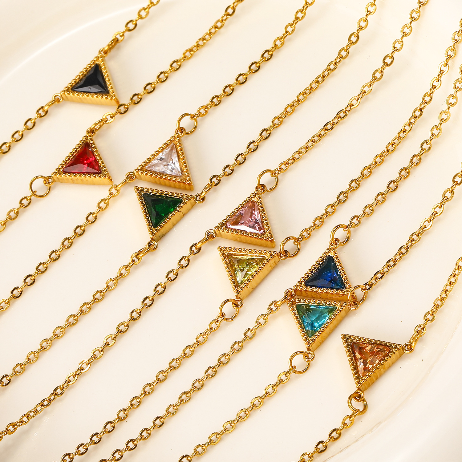 9g Weight Real Gold Plated Plating Material 304 Stainless Steel, Zircon Pendant Material Pendant Necklace Classification 304 Stainless Steel Chain Material 1 Piece Quantity Daily Occasion 304 Stainless Steel Material Triangle Pattern Women's Gender Simple Style Style Waterproof Non Tarnish Craft Real Gold Plated Triangle 304 Stainless Steel Simple Style Waterproof Non Tarnish 304 Stainless Steel Pendant Necklace 11