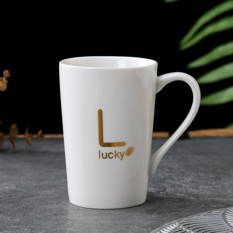 Tazas de cerámica de gran capacidad para hombres y mujeres con cubierta simple taza de café de leche de pareja de estudiantes taza de menú