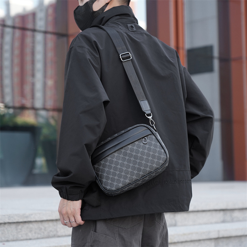 Trendy new versatile commuting crossbody bag casual horizontal checkered unisex single shoulder bag soft face simple phone backpack