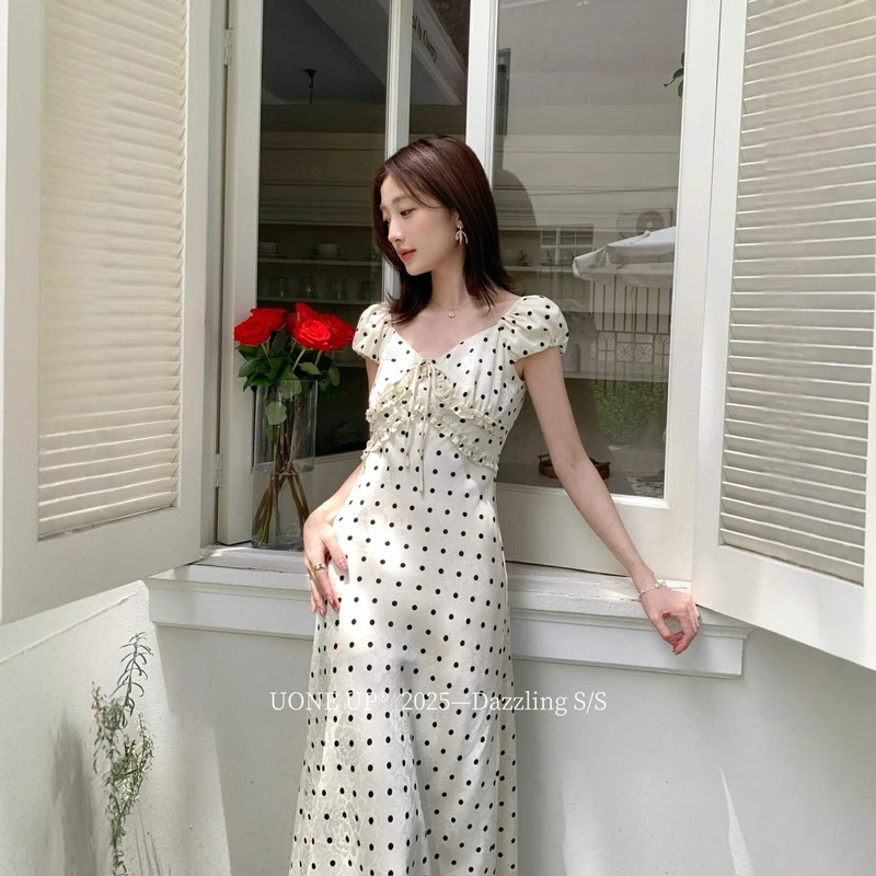 Uone2025 New Summer Style French Gentle Style Ruffled Lace-Up V Neck Elegant Satin Dress Women's Long Skirt