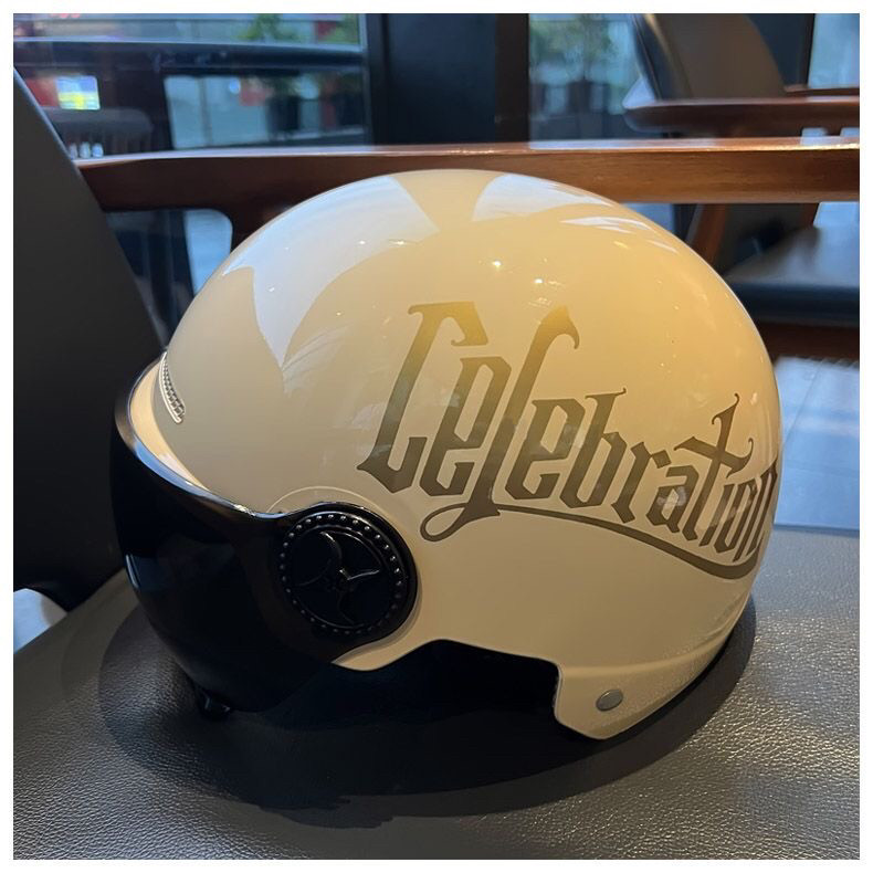 Newly certified safety helmet for electric motorcycles and scooters, suitable for men and women in all seasons, summer safety helmet, national standard, sun protection half helmet