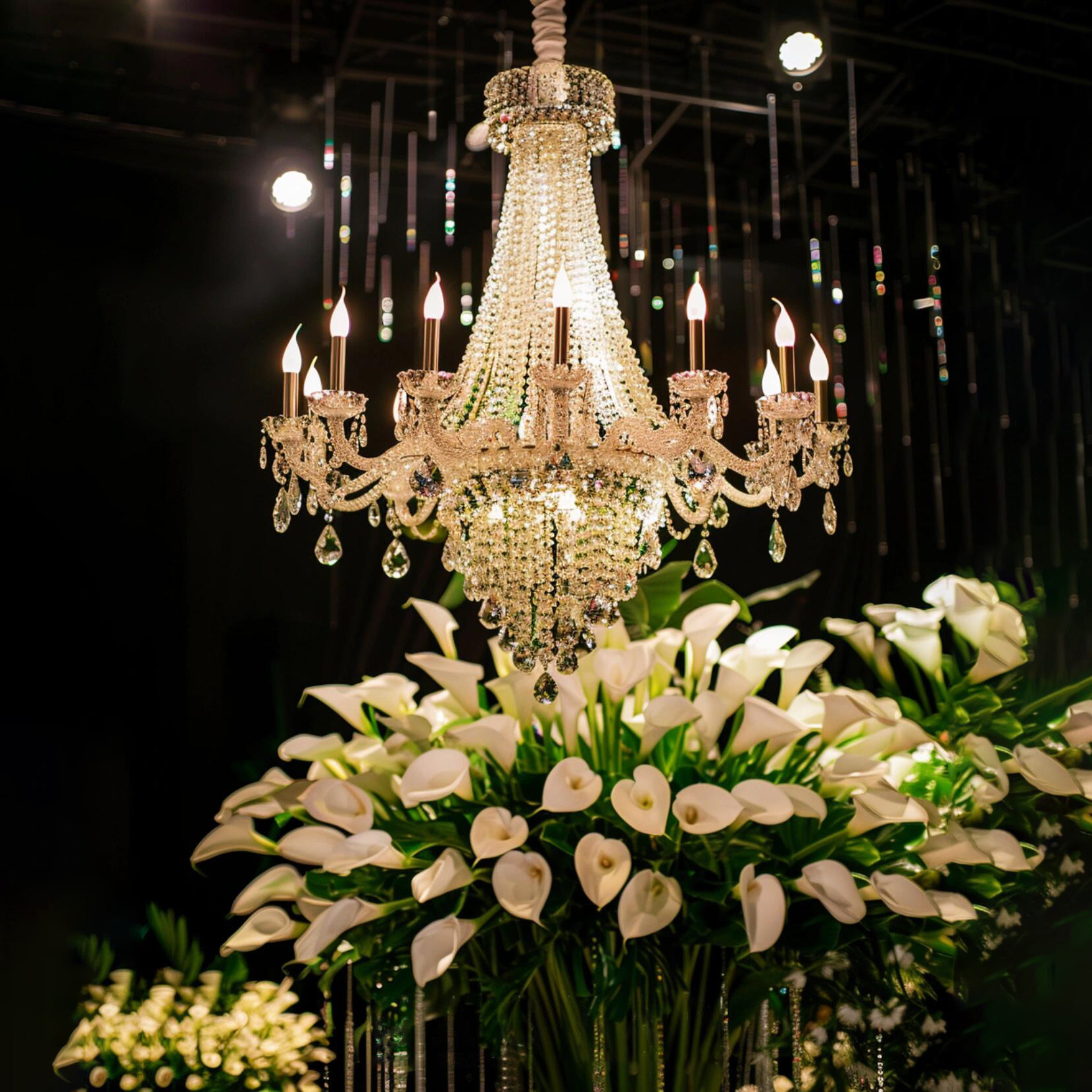 Nueva boda de hierro forjado cortina de perlas de cristal candelabro pabellón ceremonia sala de bodas decoración de estilo europeo candelabro