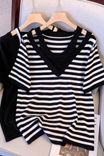 大码女装假两件条纹短袖t恤衫夏装胖mm300斤宽松遮肉显洋气上衣