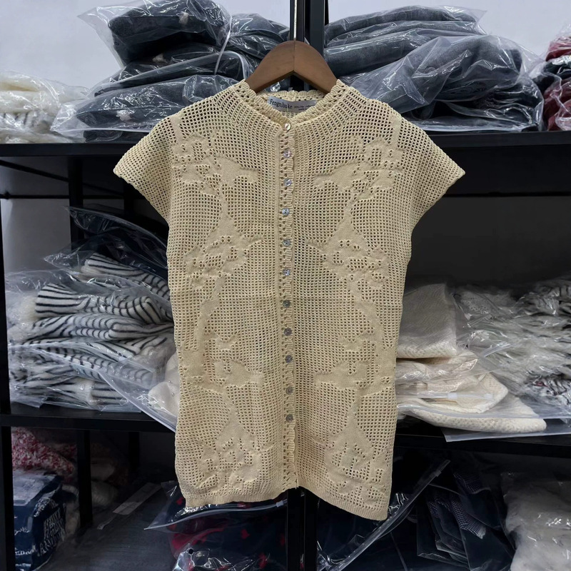 Bm&Md&Za New Summer Women's Clothing European and American Style Cut Out Knitted Top 2893030 Bm&Md&Za New Summer Women's Clothing European and American Style Cut Out Knitted Top 2893030
