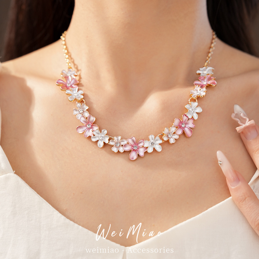 Collar de pendientes de flores de zircón pintado con pulverización ligero lujo nicho accesorios de vacaciones cerradura pequeña fresca y dulce conjunto de joyas image 5