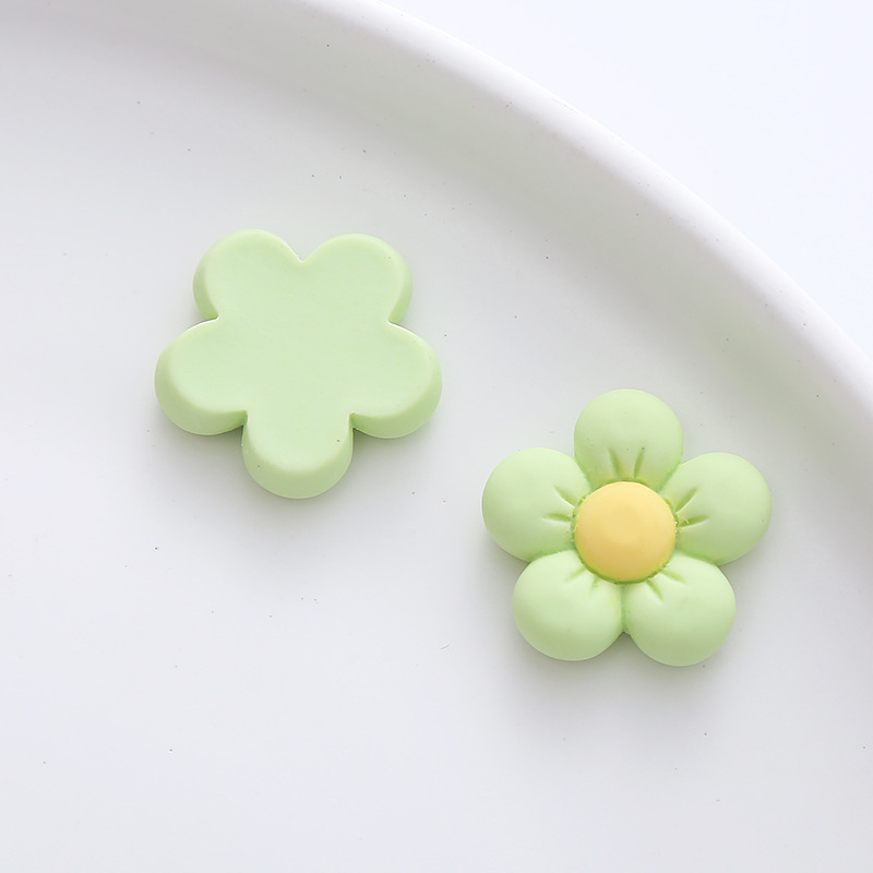 Macaron color cinco-pétalo flor resina accesorios diy crema pegamento teléfono caso zapatos bolsa de papelería materiales decorativos al por mayor