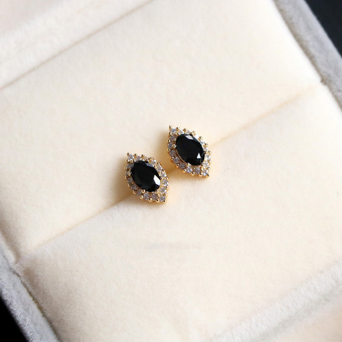 S925 sterling silver plated 14k gold French black onyx stud earrings for women commuting versatile simple temperament small retro earrings