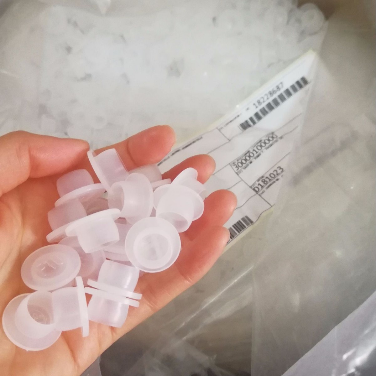 供应德国KAPSTO GPN300自然色 黑色黄色塑料堵头保护帽GPN
