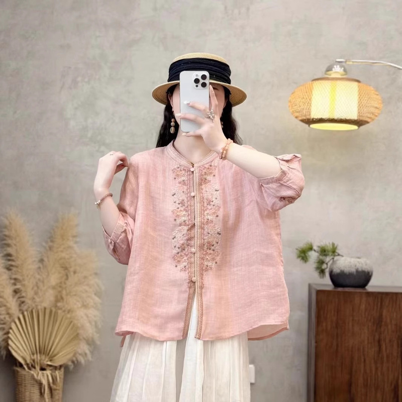 2025 Summer New Style Vertical Collar Ramie Embroidered Full Hedge Shirt Literary Style Retro Elegant Front Short Rear Long Shirt