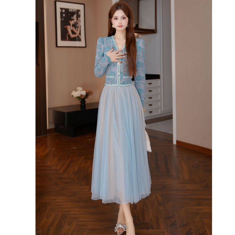 High-End Exquisite Princess-Style Dress with a Powerful Aura, Chic and Beautifully Crafted, Stunningly Beautiful Mesh Designer Gown High-End Exquisite Princess-Style Dress with a Powerful Aura, Chic and Beautifully Crafted, Stunningly Beautiful Mesh Designer Gown