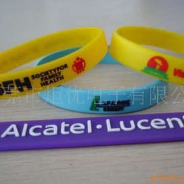 硅胶手环，硅胶手机套，硅胶饰品