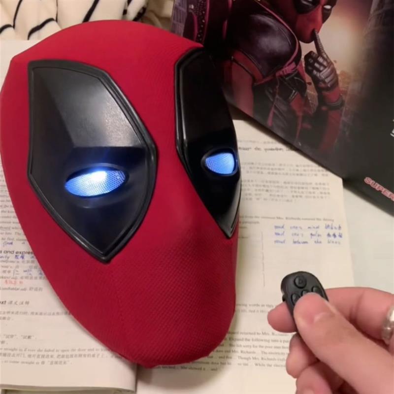 デッドプール リトル ジェーン ヘッドギア 電動スパイダーマン ヘルメット まばたき可能 コス マスク マーベル ウルヴァリン おもちゃ|undefined