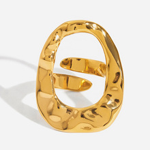 静俏设计感现代极简18k金不锈钢锤纹O字形镂空开口不锈钢戒指饰品